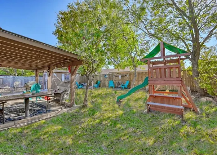 Kerrville Hidden Gem With Firepit And Grill - Great Location