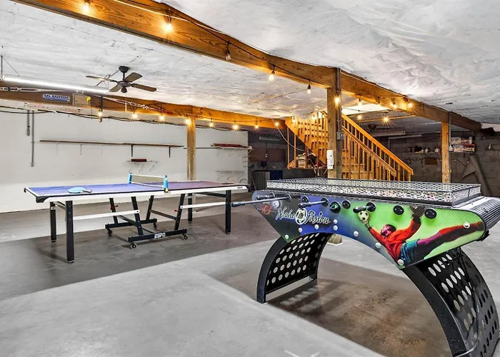 Poolgamesshort Drive 2Beach