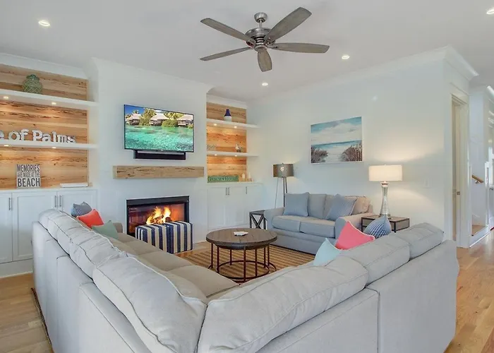 616 Carolina Boulevard By Avantstay