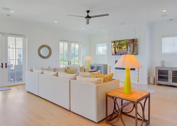 311 Carolina By Avantstay