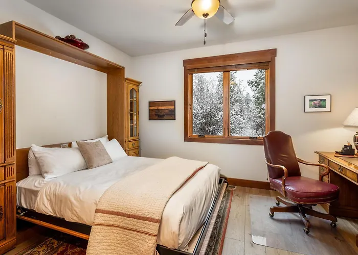 Family Home, Hot Tub, Suncadia Pool Access