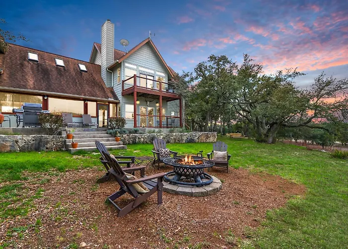 Casa Robles- The Bluebonnet