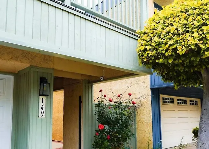 Gated Beachside Stay W Pool & Hot Tub