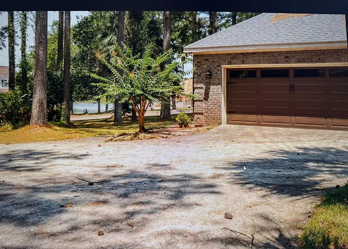 Georgia'S Nature Retreat On Old Mill Pond