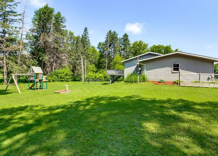 Country Living Near Main St: Quiet Minnesota