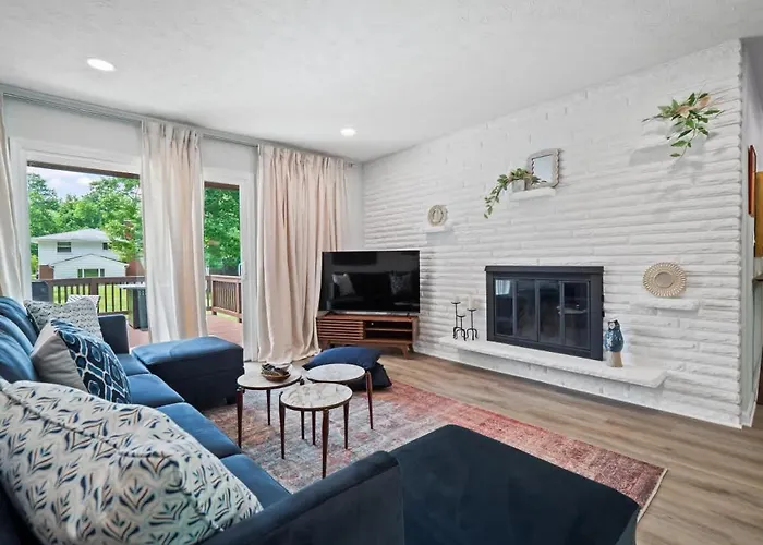 Spacious And Luxury Designed Ranch With Game Room