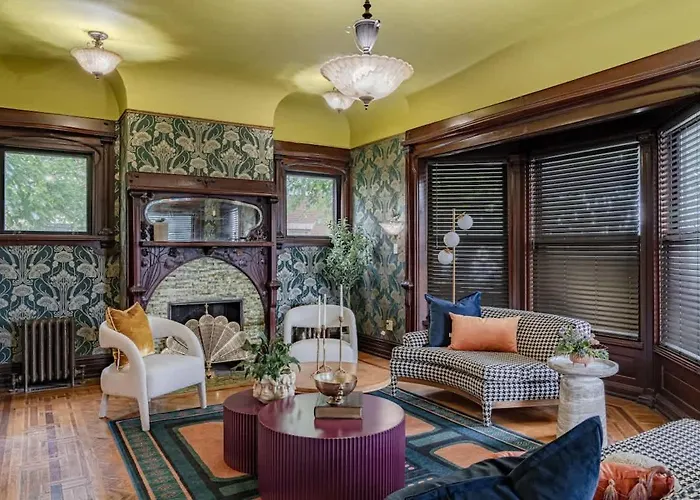 Akrons Werner House Historic 4 Bedroom Luxury