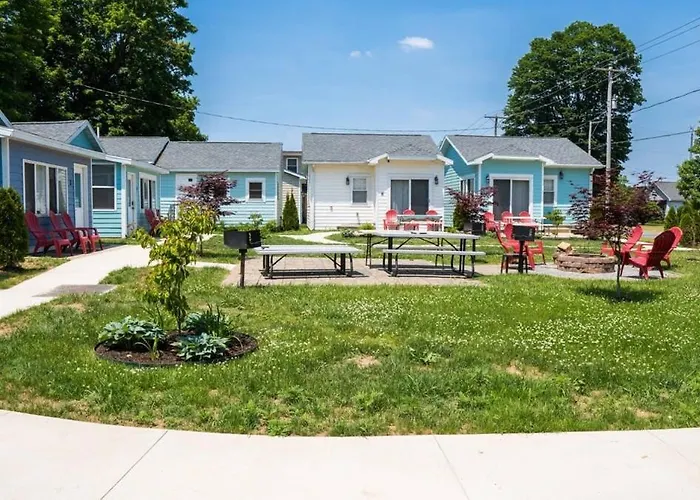 Sister Lake Cottages - Unit 2