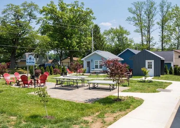 Sister Lake Cottages - Unit 4