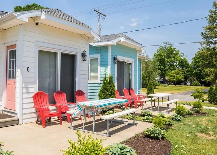 Sister Lake Cottages - Unit 6