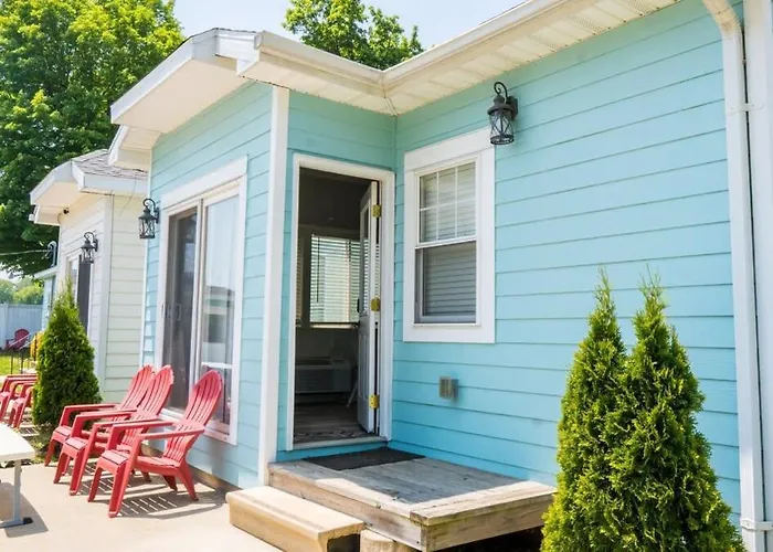 Sister Lake Cottages - Unit 7