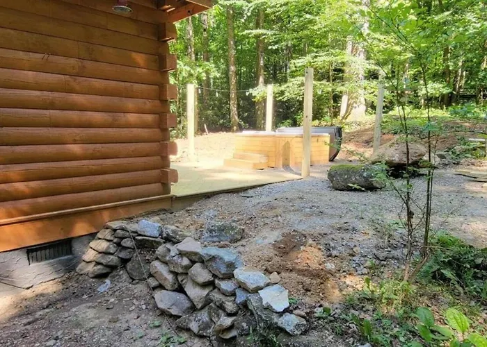 Saluda Summit Cabin At Cabin Fever
