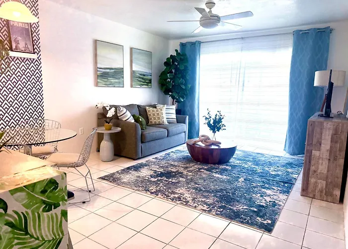 Designer'S 1Br 1Ba Condo 1 Block To Aventura Mall