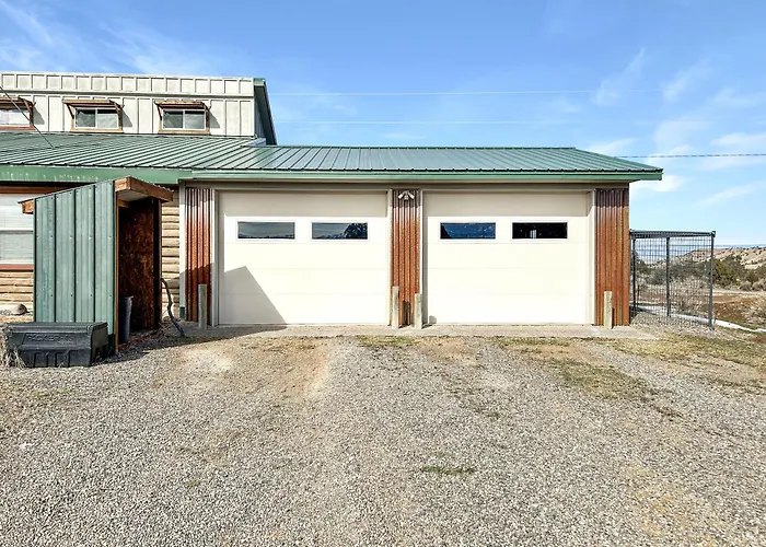 Cedar Mountain Bunkhouse Cabin