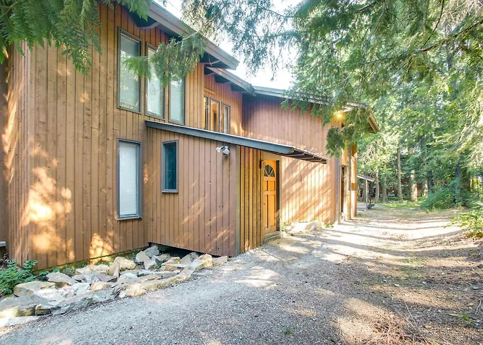 Cozy 2Br Condo Walk To Lake, Saltwater Pool & Golf