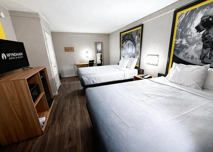 Super 8 By Wyndham Nacogdoches Near University