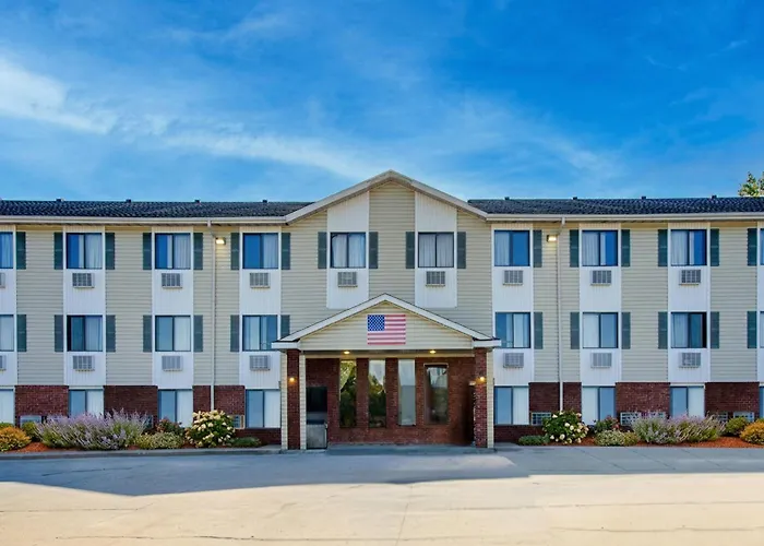 Capital O Amerihost Inn And Suites Kingdom City Hwy 54 Mo