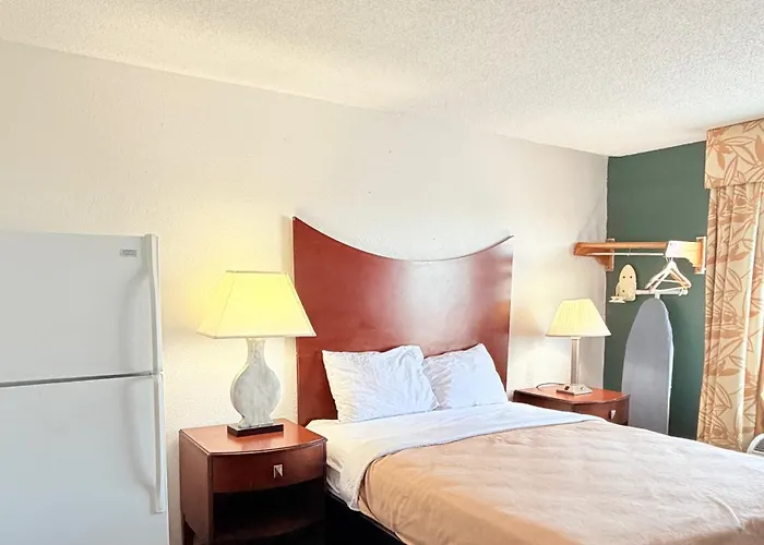 Three Rivers Motel