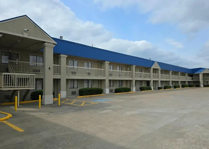 Baymont By Wyndham Mcalester Hwy 69