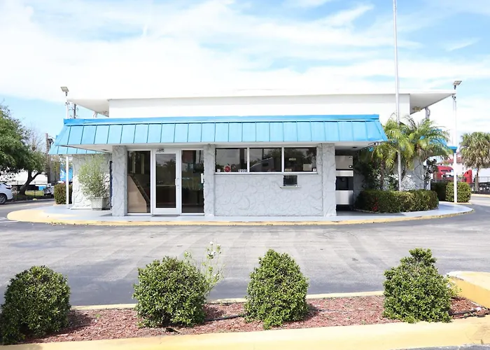 Crossroads Inn