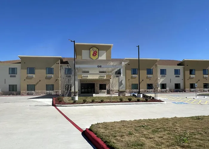 Super 8 By Wyndham Baytown