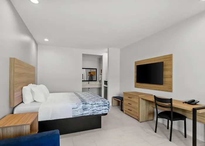 Americas Best Value Inn & Suites Tomball Grand Parkway