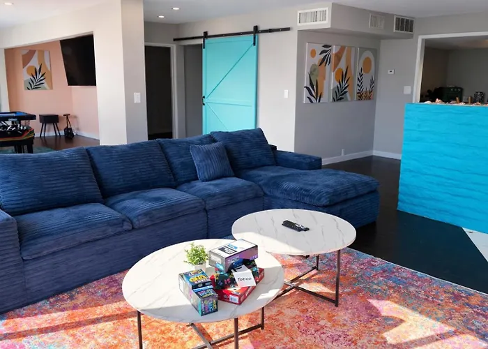 Mod Palm Desert
