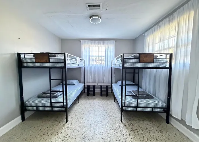 Bek'S Hostel