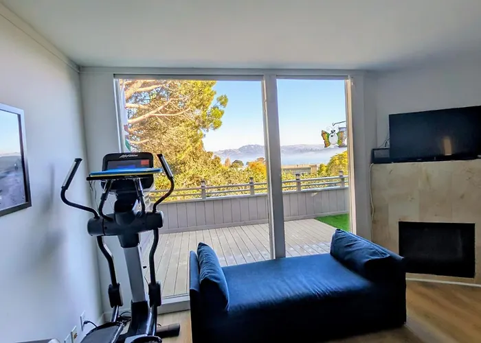 July Retreat In Sausalito With Water Views And Ac
