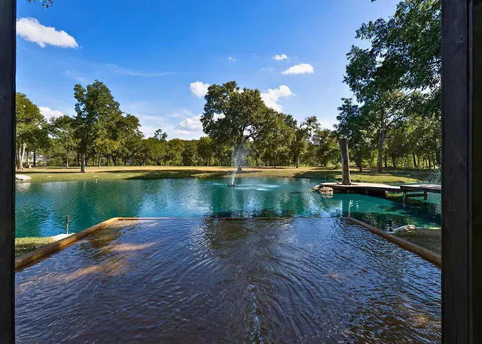 Bentwood Texas Stage Suite
