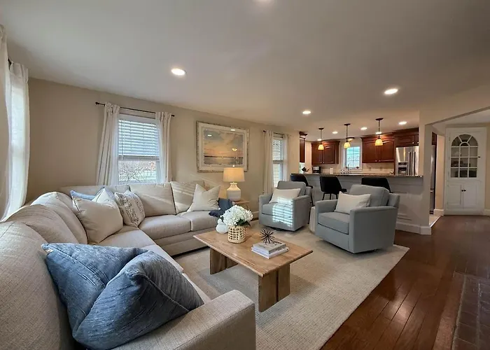 Portsmouth Landing 4Bdrm, Modern Escape, Central