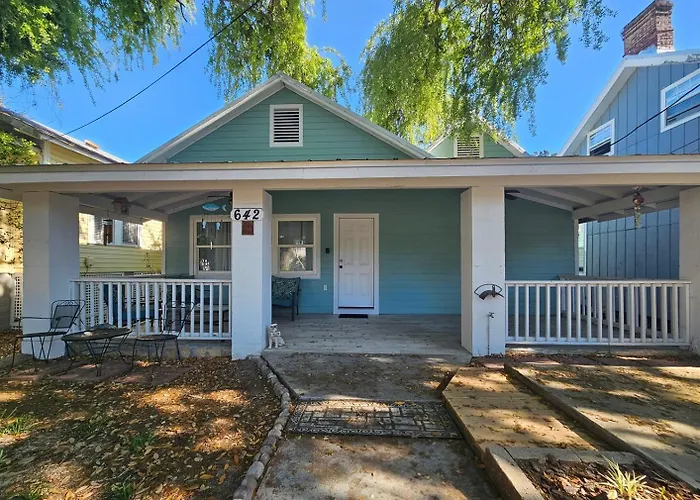 Seafoam Cottage - Beauty In The Heart Of Cedar Key