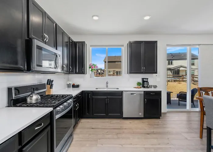 Pelican Landing Modern 3Bd In Lakes At Centerra
