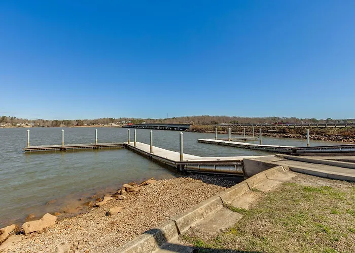 The Hideaway At Lake Greenwood | Marina Access