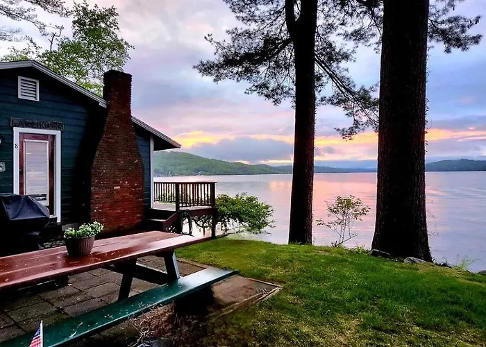 Scenic Lakeside Cabin With Exclusive Boat Dock Near Weirs Beach, Laconia, New Hampshire