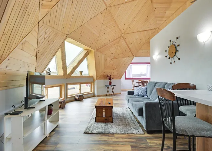 Unique Dome Home In Menomonie: 2 Mi To Main St!