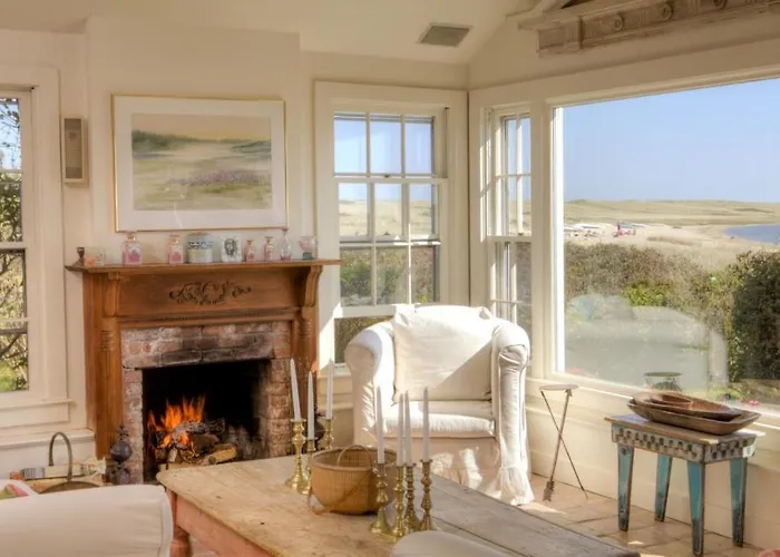 Sesachacha Cottage In Nantucket