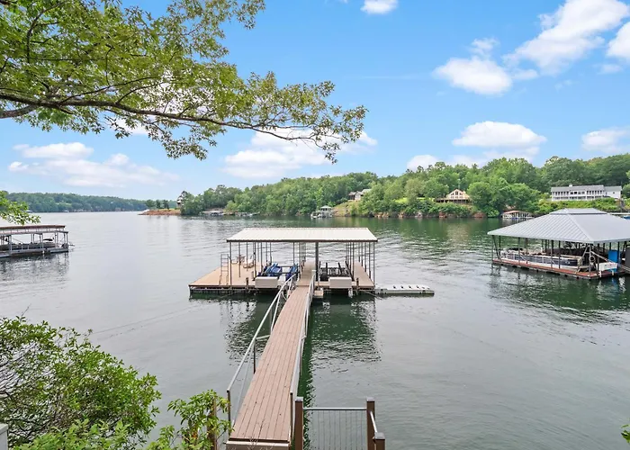 No Deadlines - Lake Fun For Families And Friends!