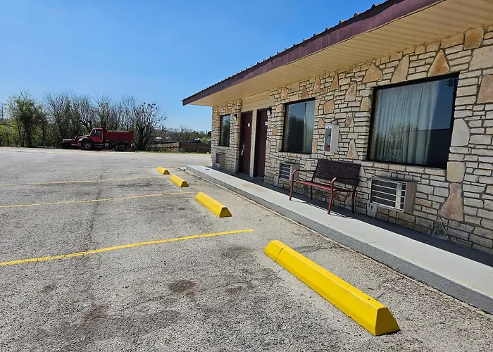 Executive Inn