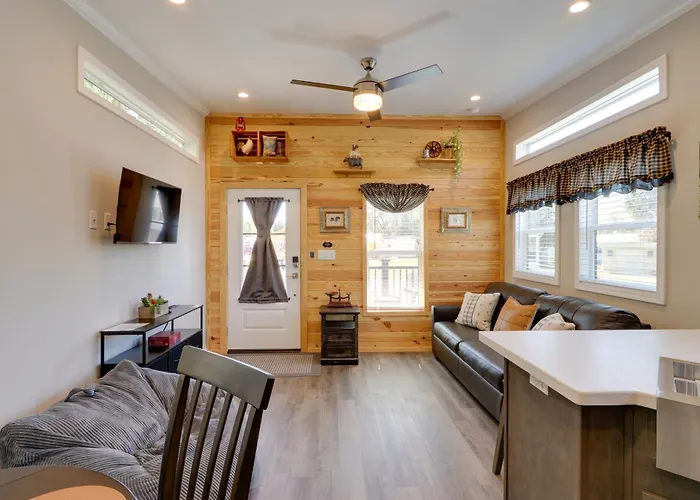 Rodeo Thrills & Backyard Bbqs! Lake Wales Retreat