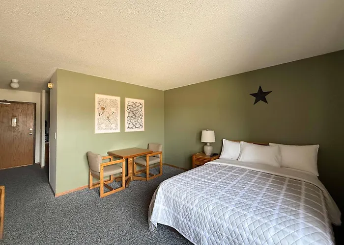 The Trail Inn - Amana, Ia - Main Amana Colony