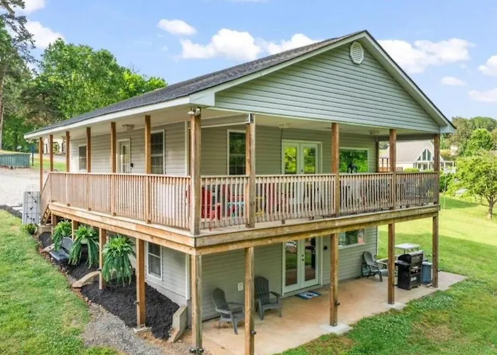 Dockside Dreamz 1 With Beach And Dock