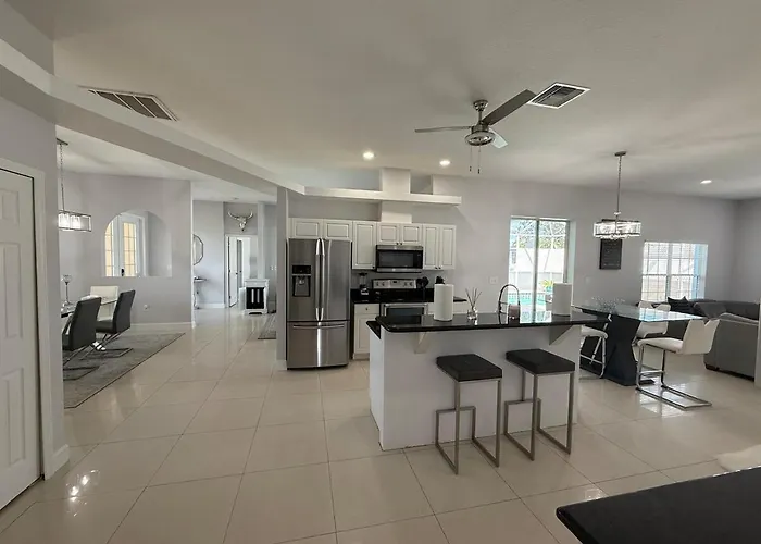 Villa Sunshine Elegant And Modern 4Br Pool House