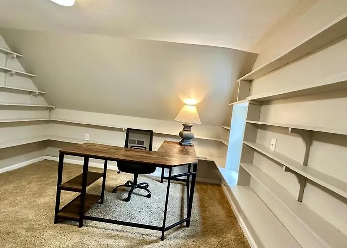2200Sqft Coastal Home On Half Acre