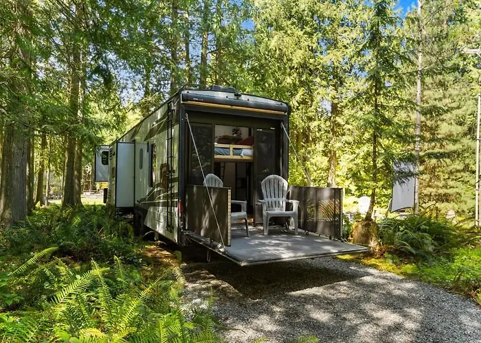 The "Waldorf Astoria Of Rvs" A Five-Star Forest Escape