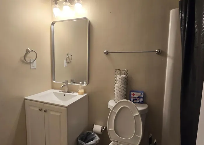 Private Queen Room Guesthouse Near Stone Mountain