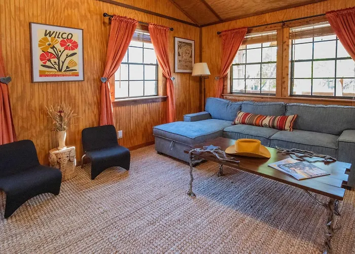 Cypress Creek Cabin Stay For 6 Access To Pool Hot Tub