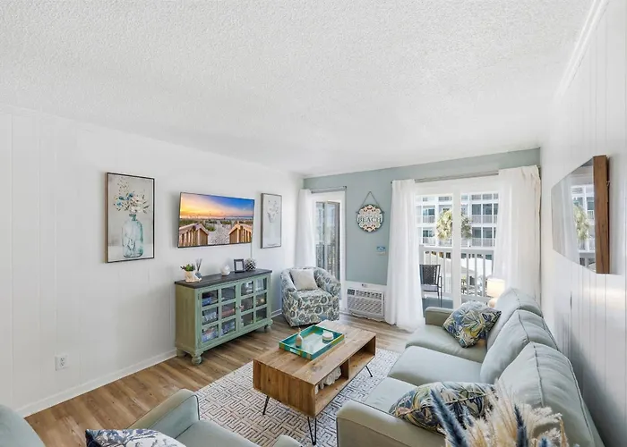 Shore Break Retreat Steps From Beach & Pool