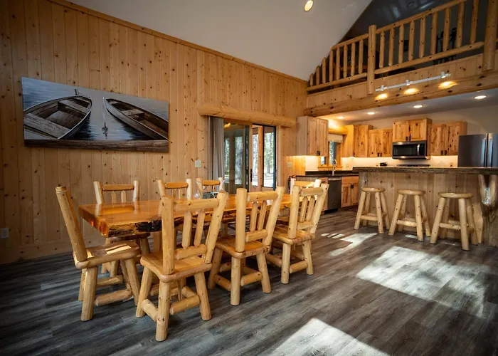 Secluded Luxury Lodge On Birch Lake Near Ely, Sleeps 15, Large Stone Fireplace Cb14