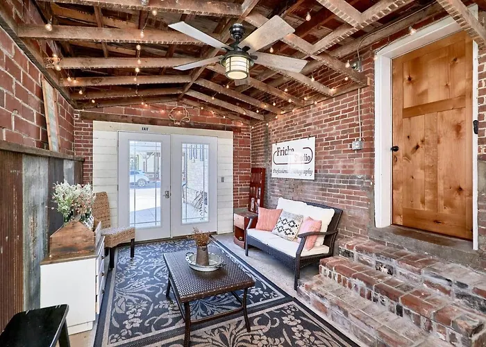 Studio 1892 Guesthouse